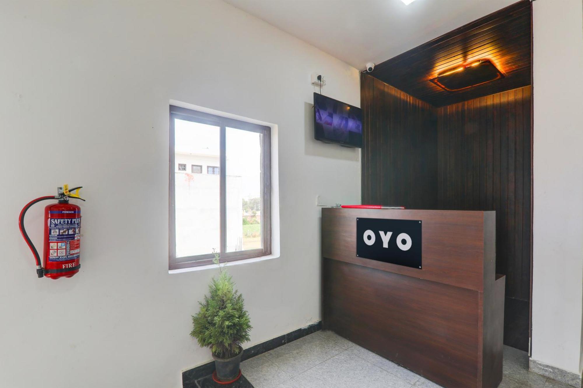 Super Hotel O Flagship Hotel Mk Palace 勒克瑙 外观 照片